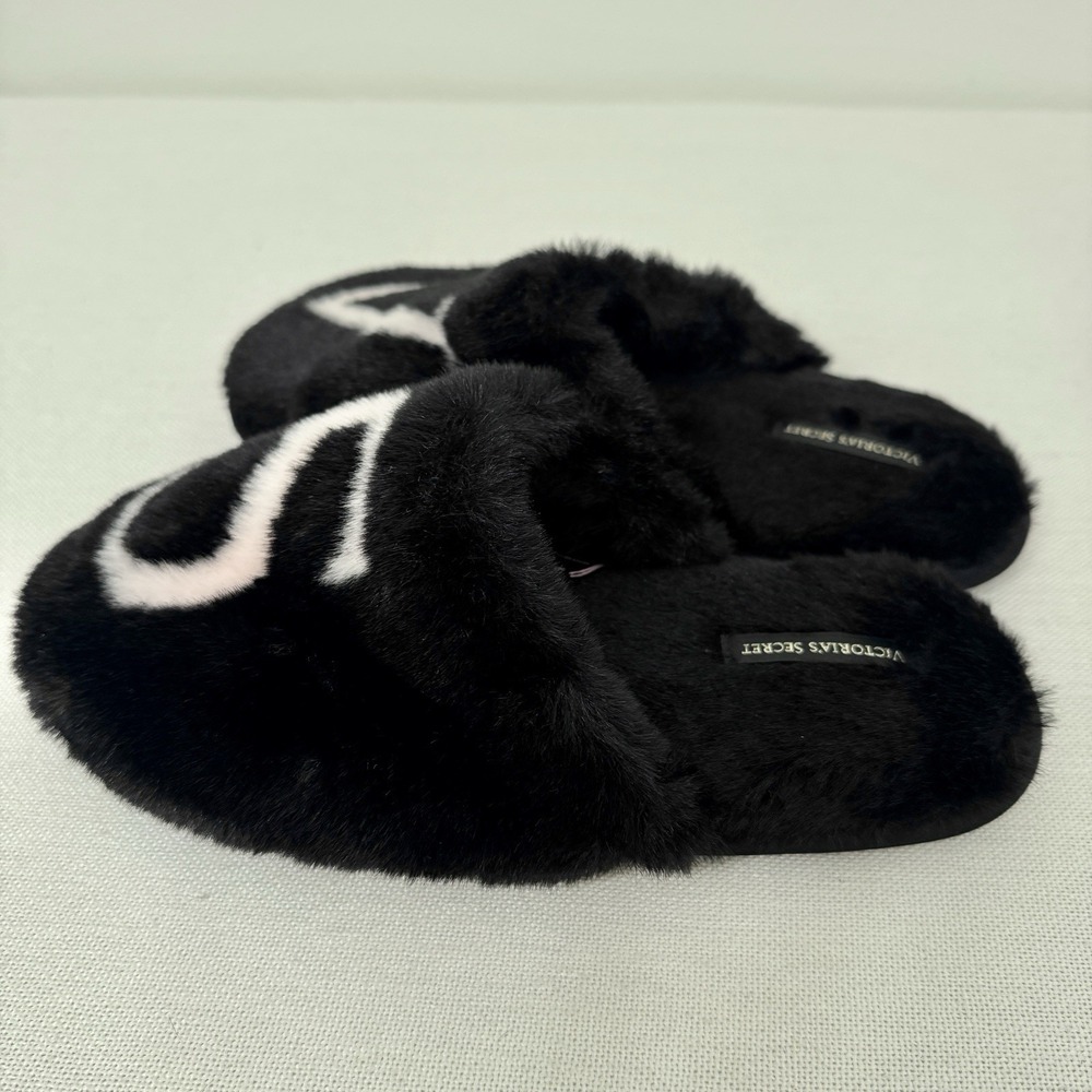 Victoria's Secret Plush Closed Toe Faux Fur Black VS Logo Slippers Small 5/6 - Picture 4 of 7